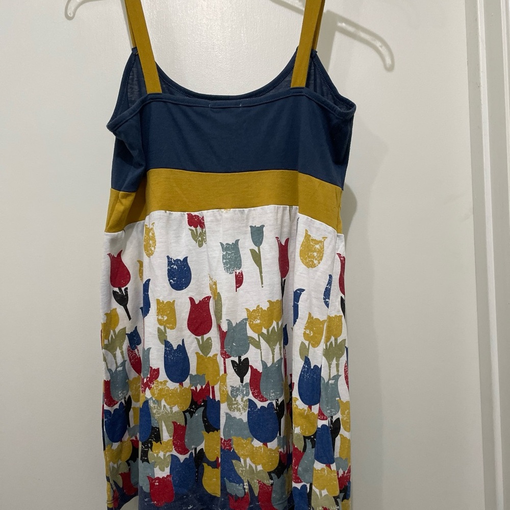 Max Rave size medium top. - Picture 3 of 7